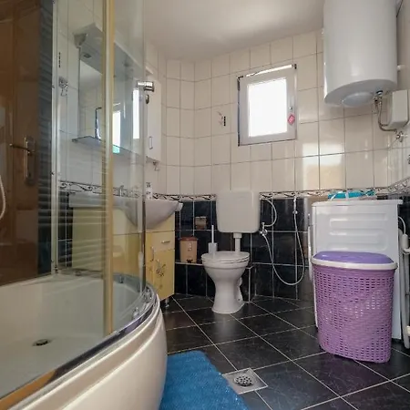 Βίλα Melek 4 Bedrooms *