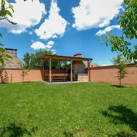 Melek 4 Bedrooms * 塞拉耶佛