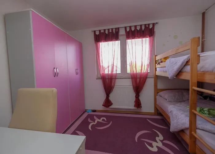 Melek 4 Bedrooms Willa Sarajewo