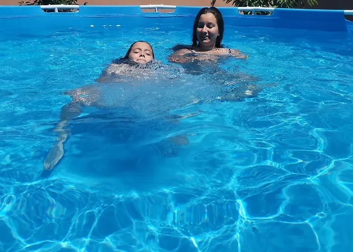 Melek 4 Bedrooms Willa *